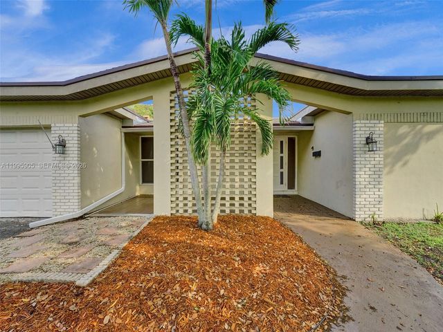 7231 NW 20th St, Sunrise, FL 33313