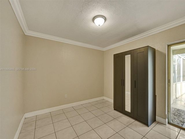 7231 NW 20th St, Sunrise, FL 33313