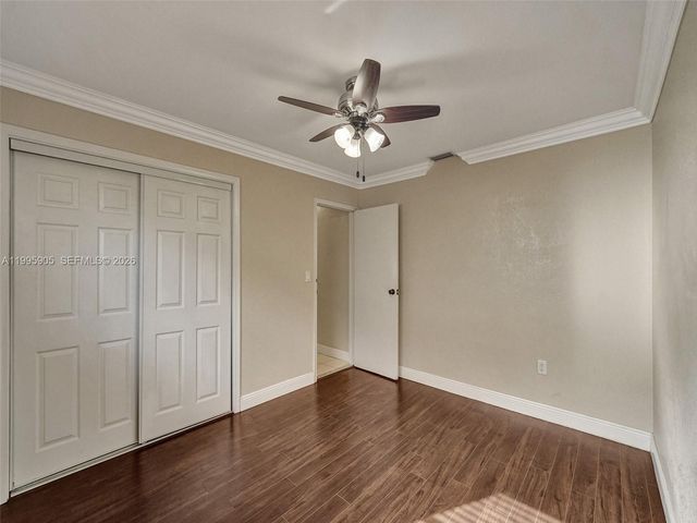 7231 NW 20th St, Sunrise, FL 33313