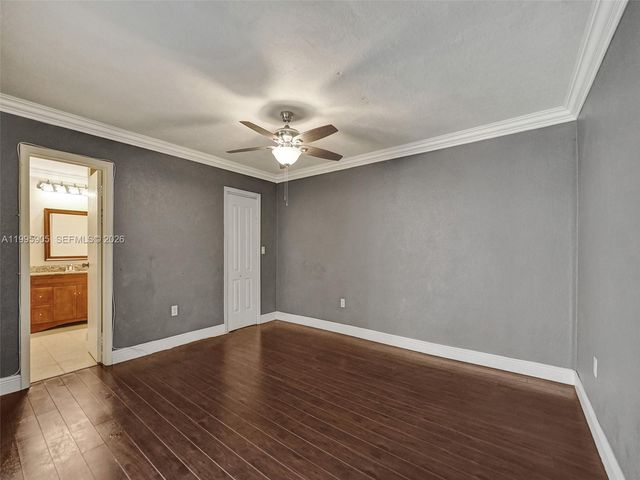 7231 NW 20th St, Sunrise, FL 33313