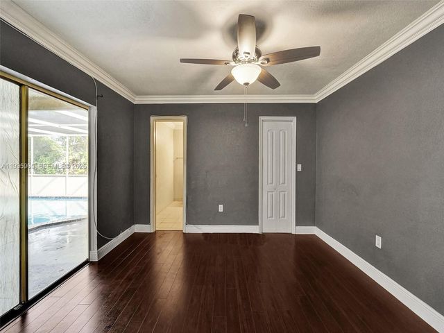 7231 NW 20th St, Sunrise, FL 33313