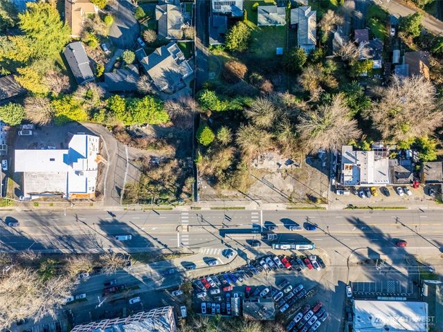10400 Lake City Way NE, Seattle, WA 98125