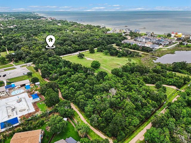 O Clopper Road, Seabrook, TX 77586