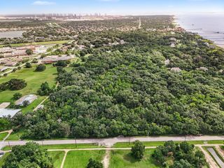 O Clopper Road, Seabrook, TX 77586