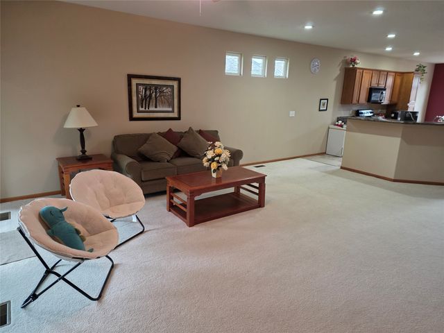 913 NW 21st Court, Ankeny, IA 50023