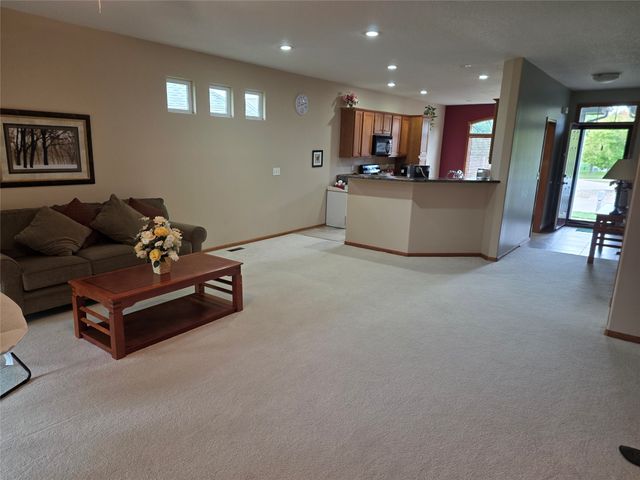 913 NW 21st Court, Ankeny, IA 50023