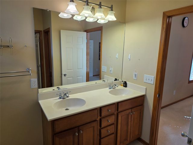 913 NW 21st Court, Ankeny, IA 50023