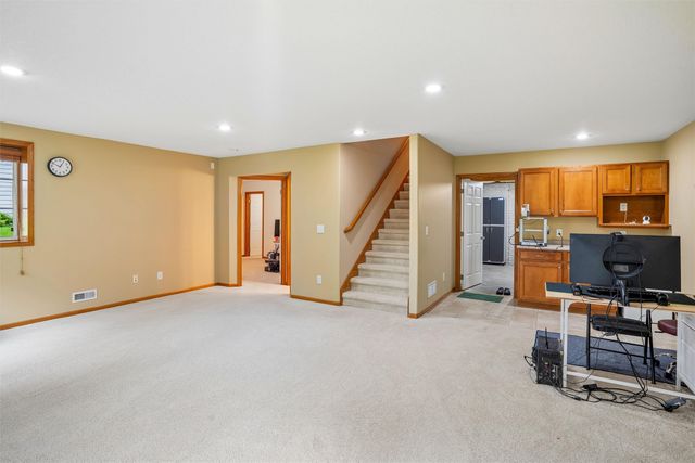 913 NW 21st Court, Ankeny, IA 50023