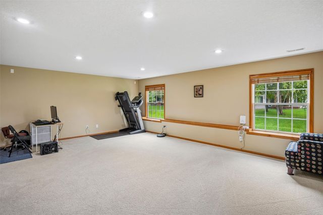 913 NW 21st Court, Ankeny, IA 50023
