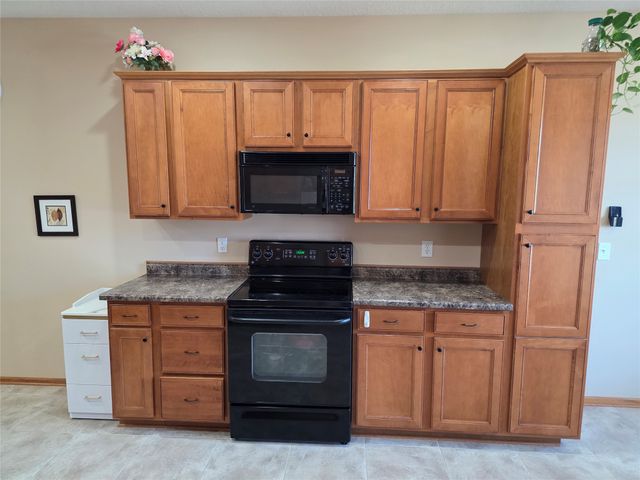913 NW 21st Court, Ankeny, IA 50023