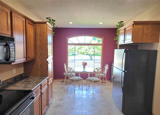 913 NW 21st Court, Ankeny, IA 50023