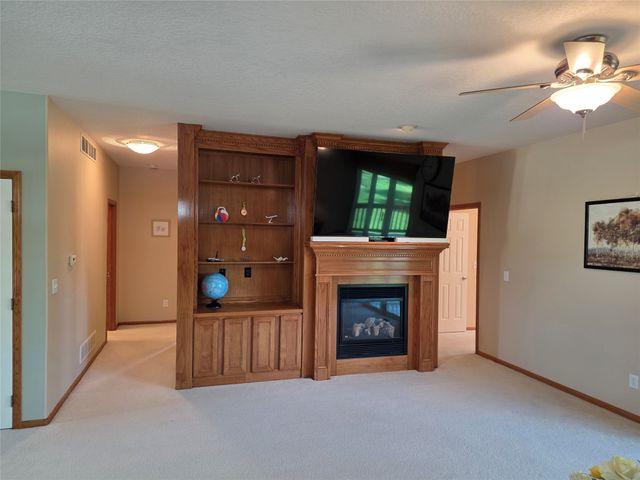 913 NW 21st Court, Ankeny, IA 50023