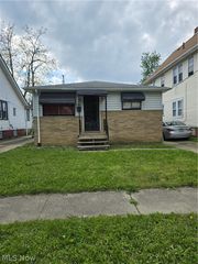 3684 E 144th Street, Cleveland, OH 44120