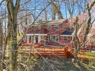 10 Highridge Road, Hartsdale, NY 10530