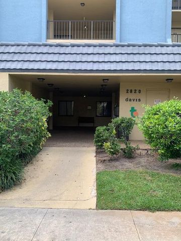 2820 Tennis Club Drive 506, West Palm Beach, FL 33417