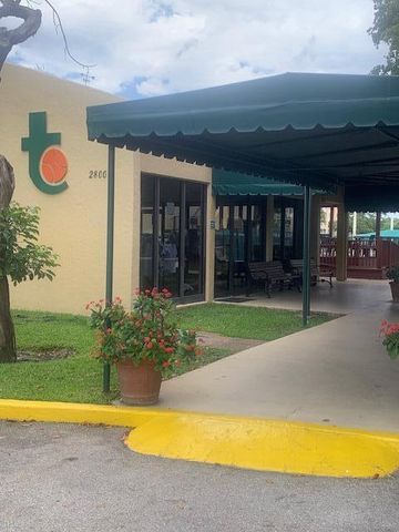 2820 Tennis Club Drive 506, West Palm Beach, FL 33417