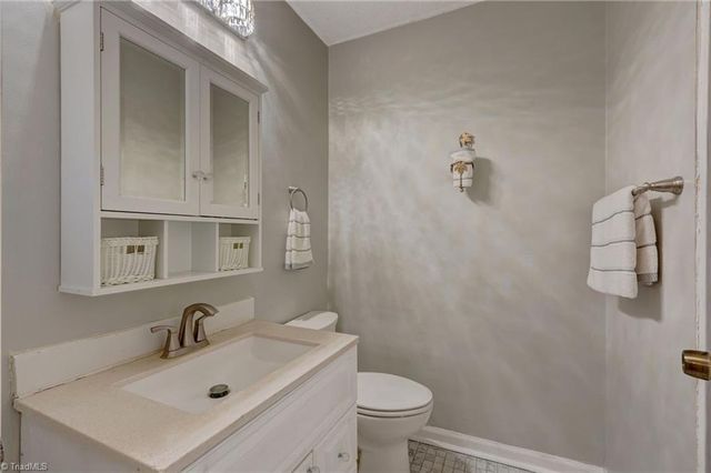 4906 Pheasant Drive, Greensboro, NC 27406