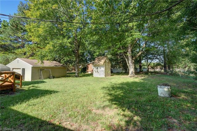 4906 Pheasant Drive, Greensboro, NC 27406