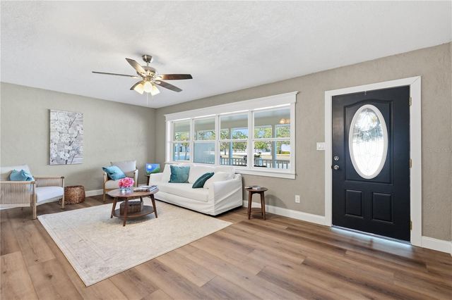 6160 22ND AVENUE N, St Petersburg, FL 33710