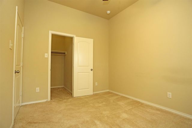 3107 Crystal Cascade Lane, League City, TX 77573
