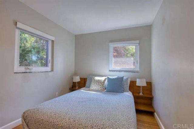 215 N Vulcan Avenue, Encinitas, CA 92024