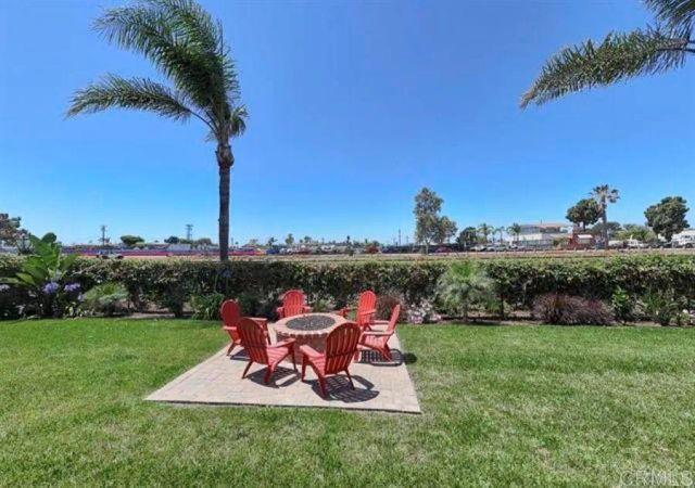 215 N Vulcan Avenue, Encinitas, CA 92024