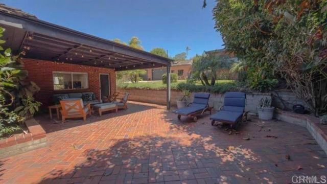 215 N Vulcan Avenue, Encinitas, CA 92024