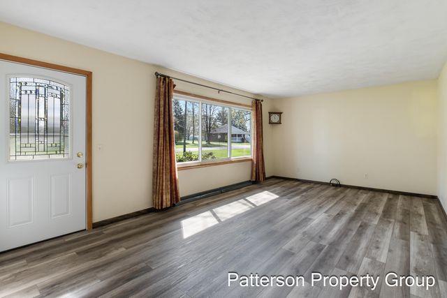 3437 John Street, Ravenna Vllg, MI 49451