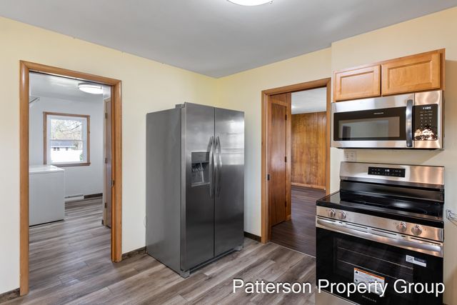 3437 John Street, Ravenna Vllg, MI 49451