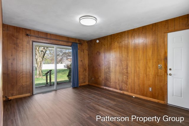 3437 John Street, Ravenna Vllg, MI 49451