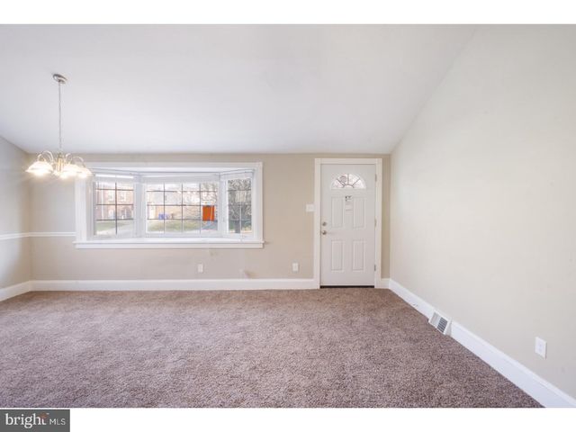 1618 PENNSYLVANIA AVE, Prospect Park, PA 19076