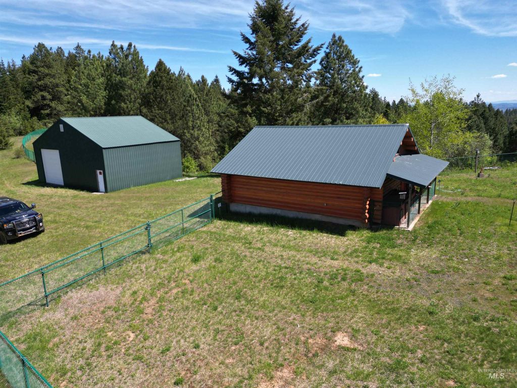 4975 Middle Road, Lenore, ID 83541 photo 13