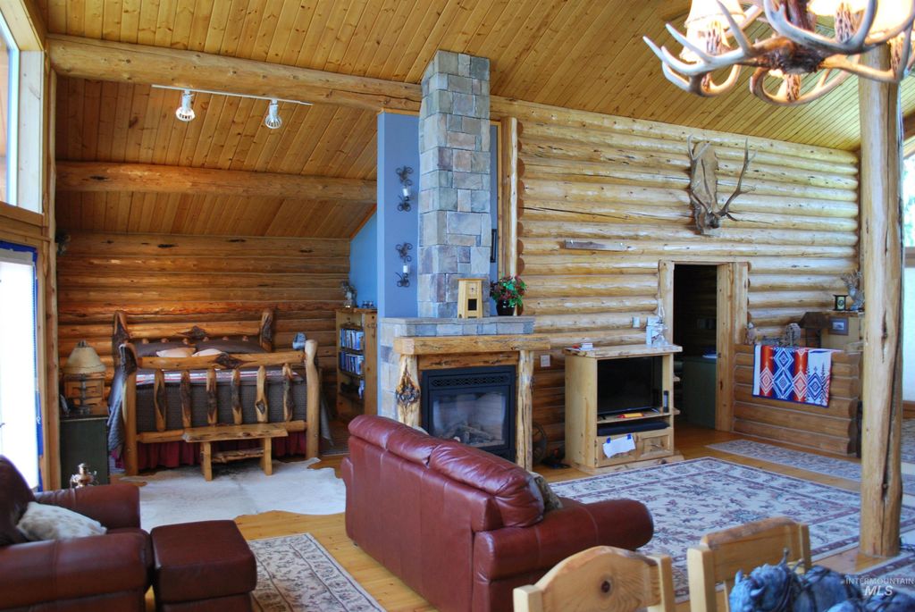 4975 Middle Road, Lenore, ID 83541 photo 14