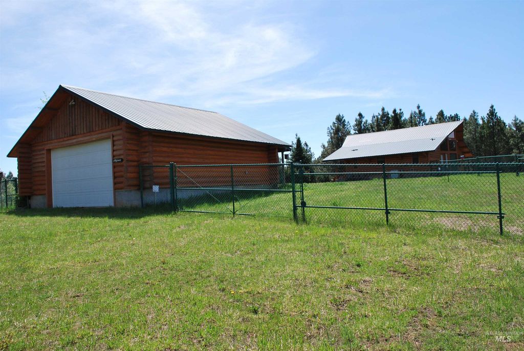 4975 Middle Road, Lenore, ID 83541 photo 47