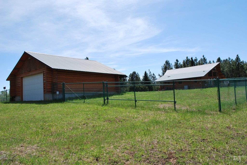 4975 Middle Road, Lenore, ID 83541 photo 49
