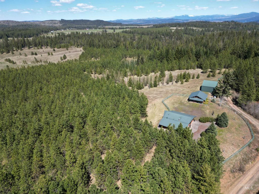 4975 Middle Road, Lenore, ID 83541 photo 7