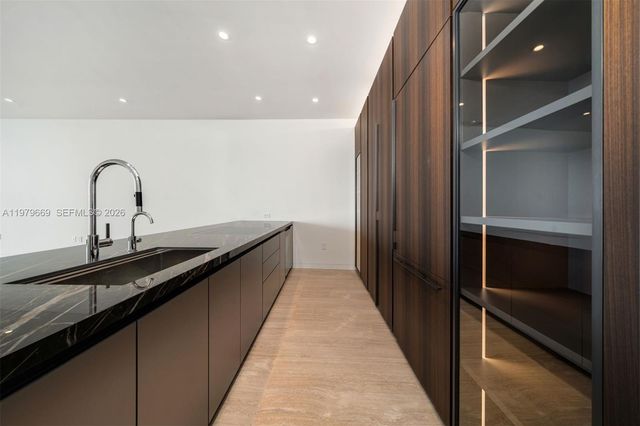 5 Grove Isle Dr L506, Coconut Grove, FL 33133