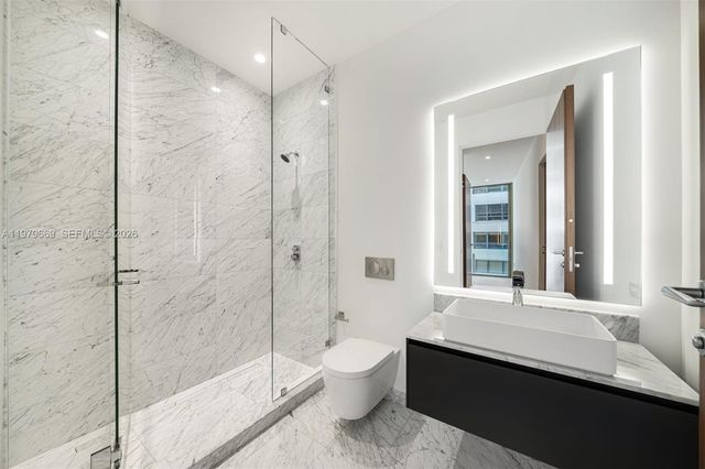 5 Grove Isle Dr L506, Coconut Grove, FL 33133