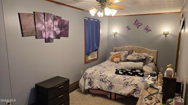 10 New York Avenue, East Greenbush, NY 12144