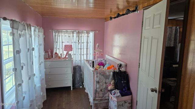 10 New York Avenue, East Greenbush, NY 12144