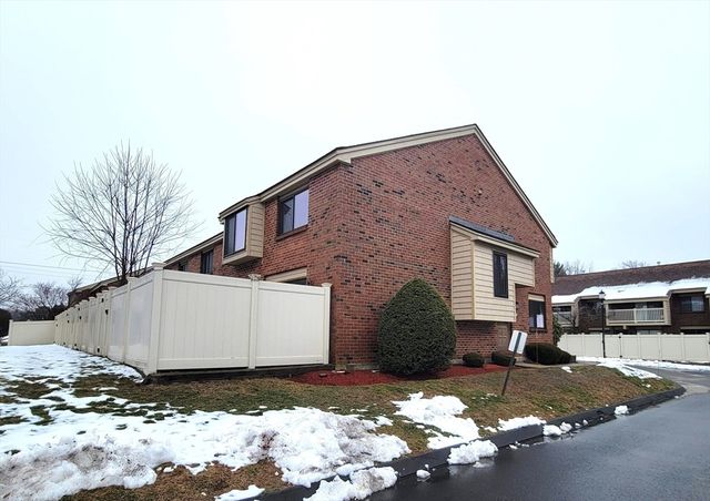 17 Elderwood Drive 17, Stoughton, MA 02072