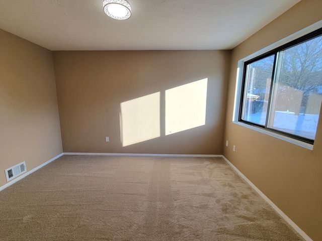 17 Elderwood Drive 17, Stoughton, MA 02072