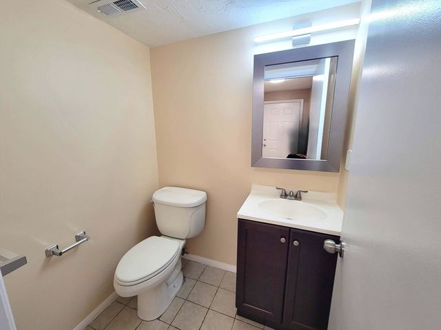 17 Elderwood Drive 17, Stoughton, MA 02072