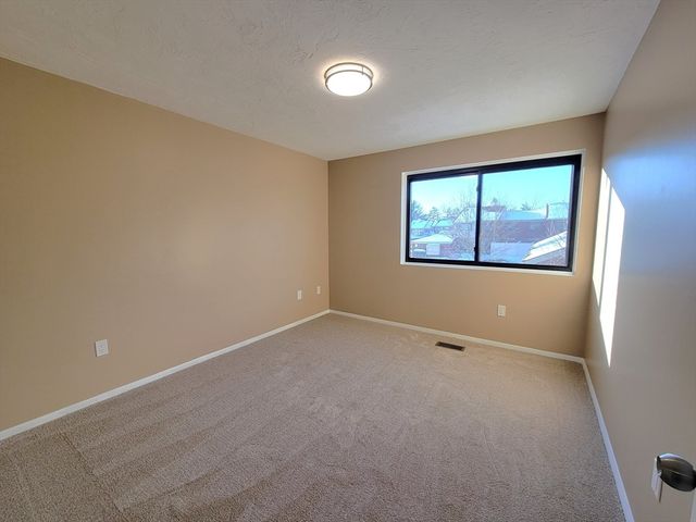 17 Elderwood Drive 17, Stoughton, MA 02072