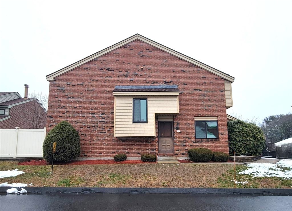 17 Elderwood Drive 17, Stoughton, MA 02072