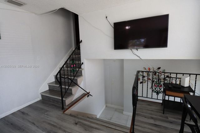 141 Mcarthur Parkway A, Pembroke Pines, FL 33024