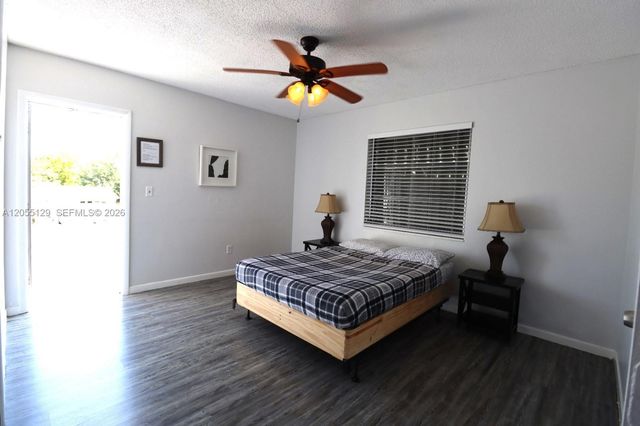 141 Mcarthur Parkway A, Pembroke Pines, FL 33024