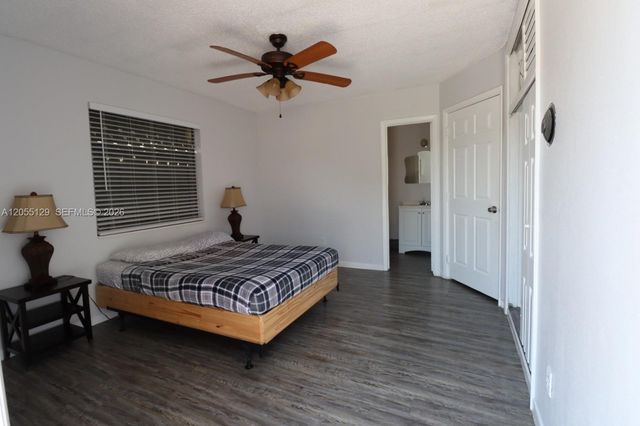 141 Mcarthur Parkway A, Pembroke Pines, FL 33024