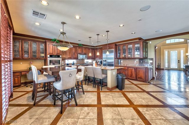 7210 El Malpais Street, Las Vegas, NV 89118