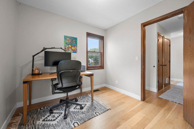 235 Kent Street, Saint Paul, MN 55102